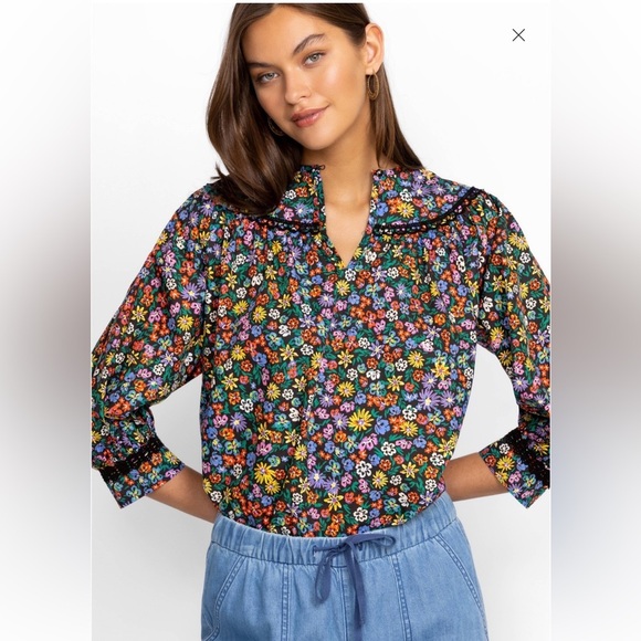 Johnny Was Blouse Risa Poplin in Black Floral - Picture 3 of 9